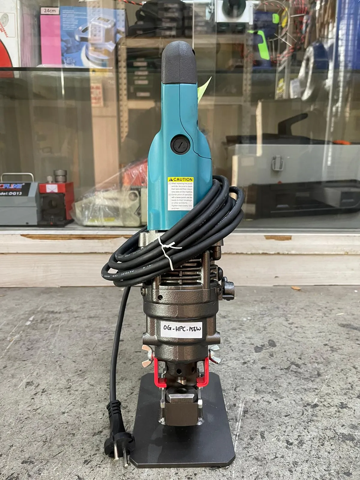 Ogura Hydraulic Hole Puncher | Model : OG-HPC-156W