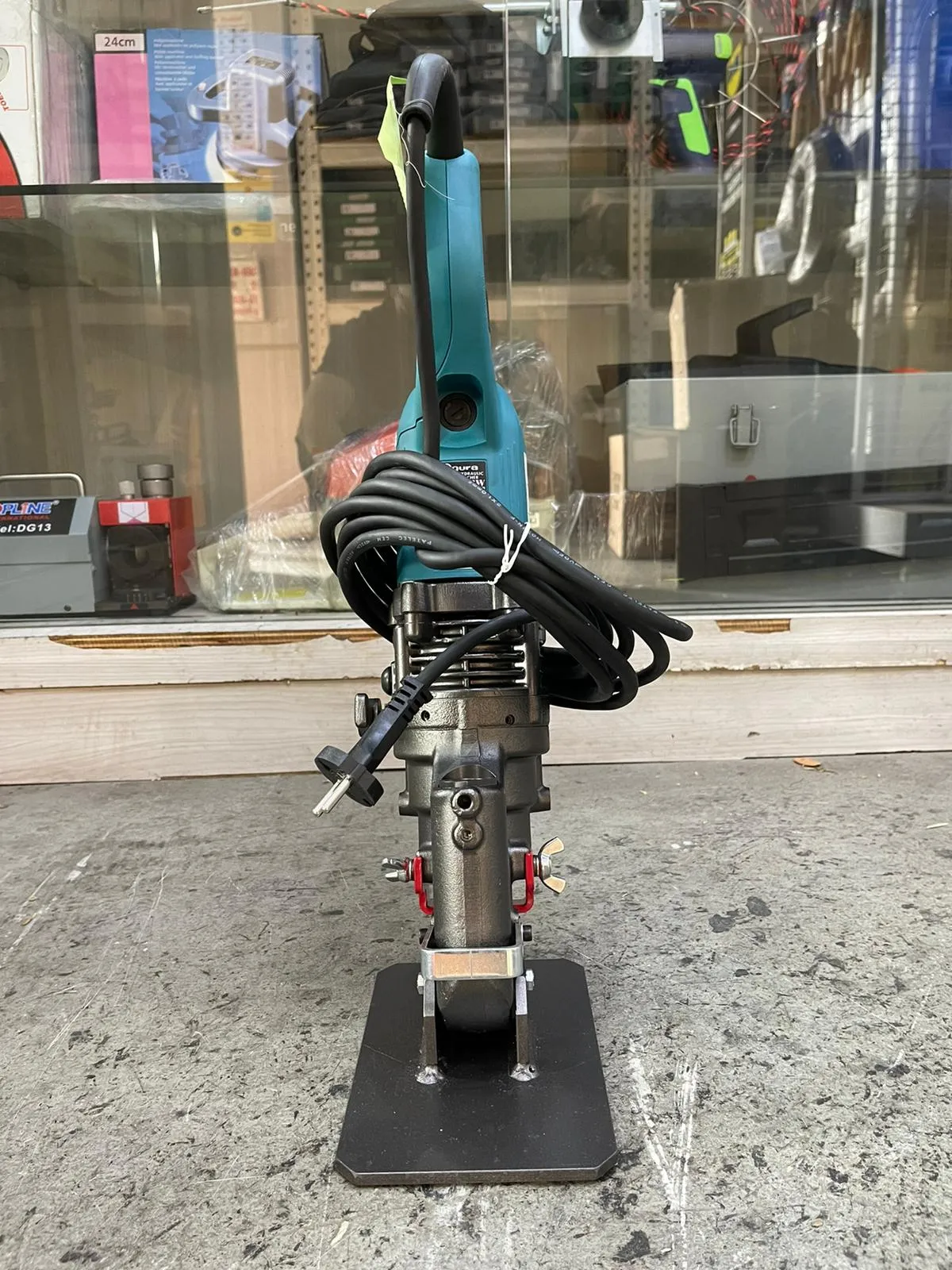 Ogura Hydraulic Hole Puncher | Model : OG-HPC-156W