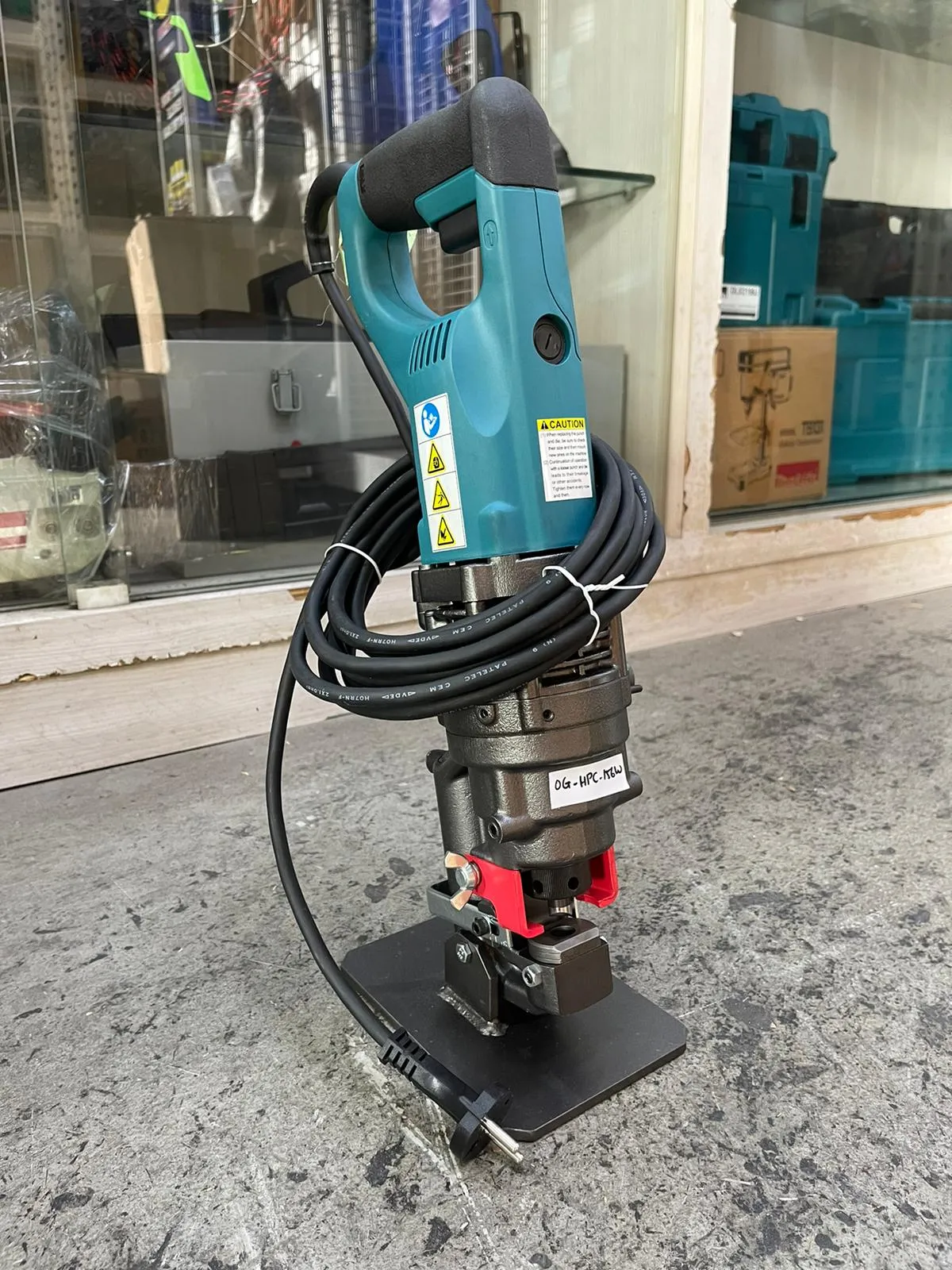Ogura Hydraulic Hole Puncher | Model : OG-HPC-156W