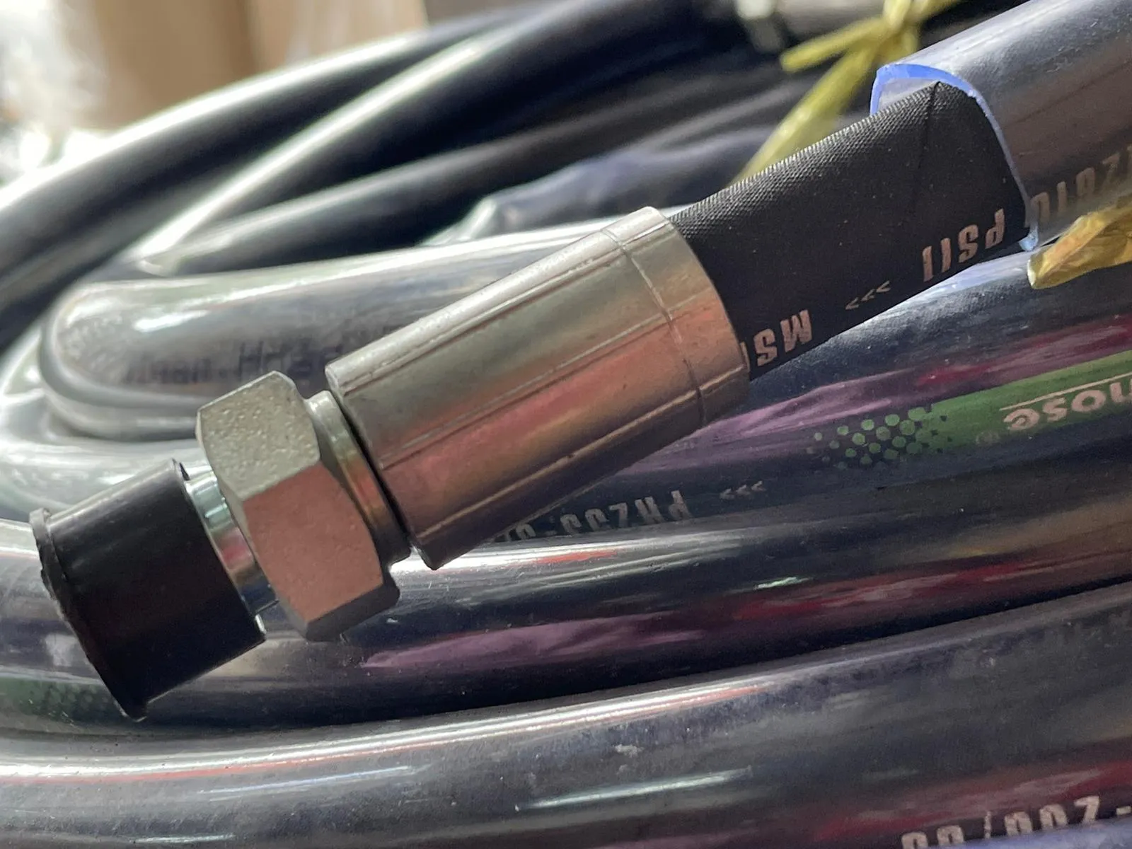 Pressure Hose With Rubber Insulation 2 X 3/8 Male (Not Include Coupling) | Model : HOSE-