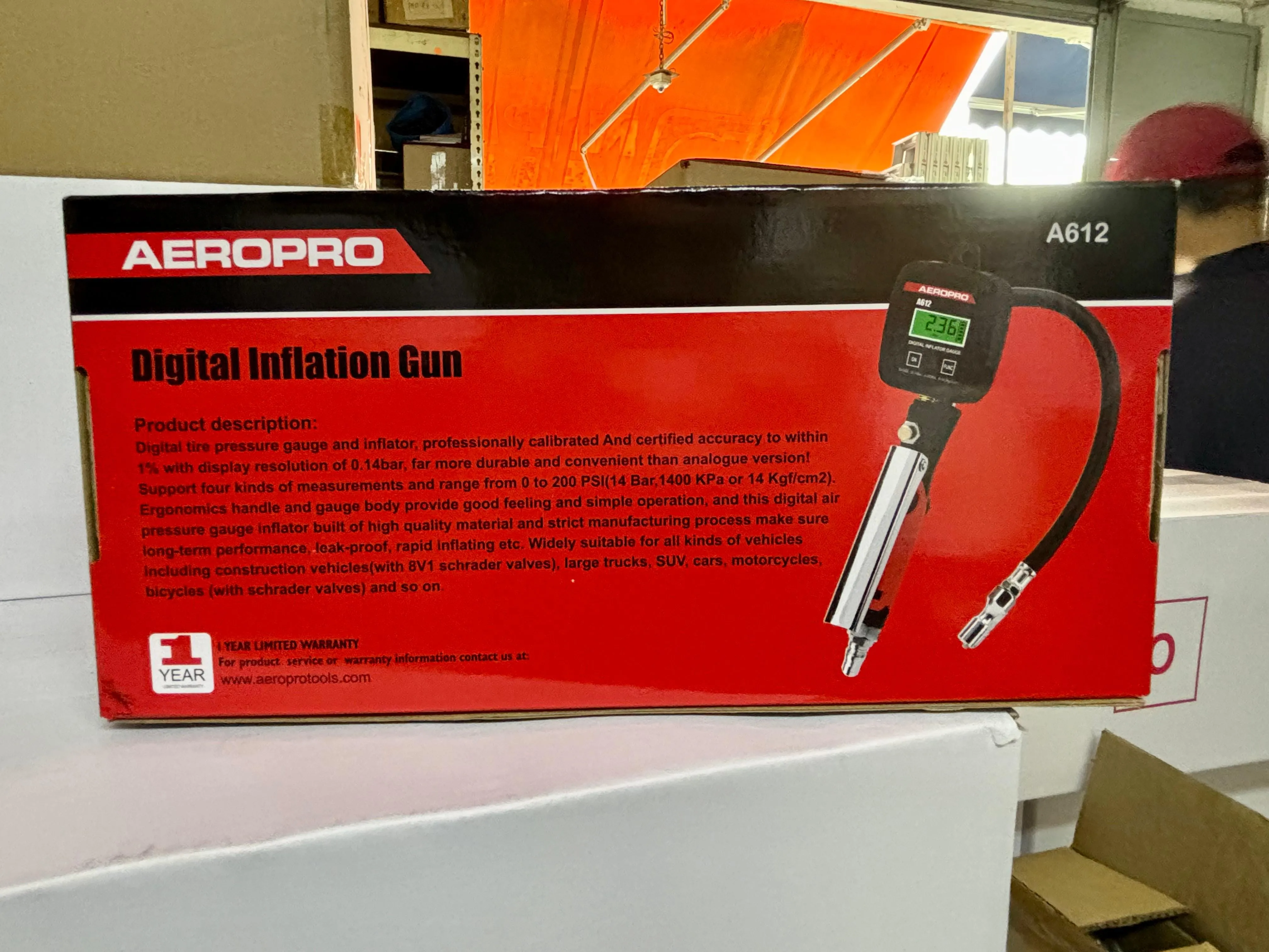 Rong Peng Aeropro Tyre Inflating Inflator Gun with Digital Display Gauge | Model : SG-A612