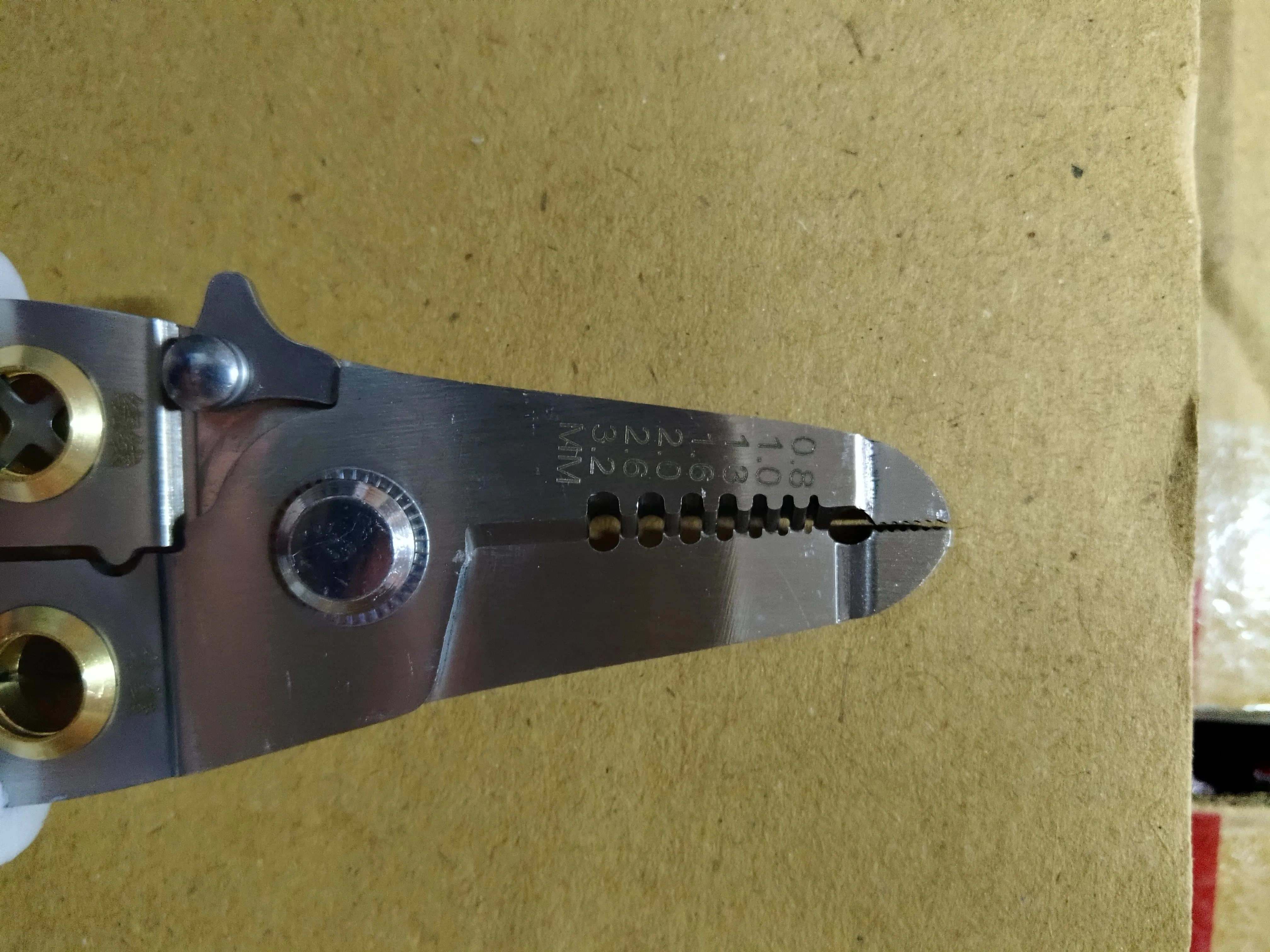 Stainless Steel Multi Wire Stripper 7 (0.8-3.2mm) | Model: WS1-YM-MT