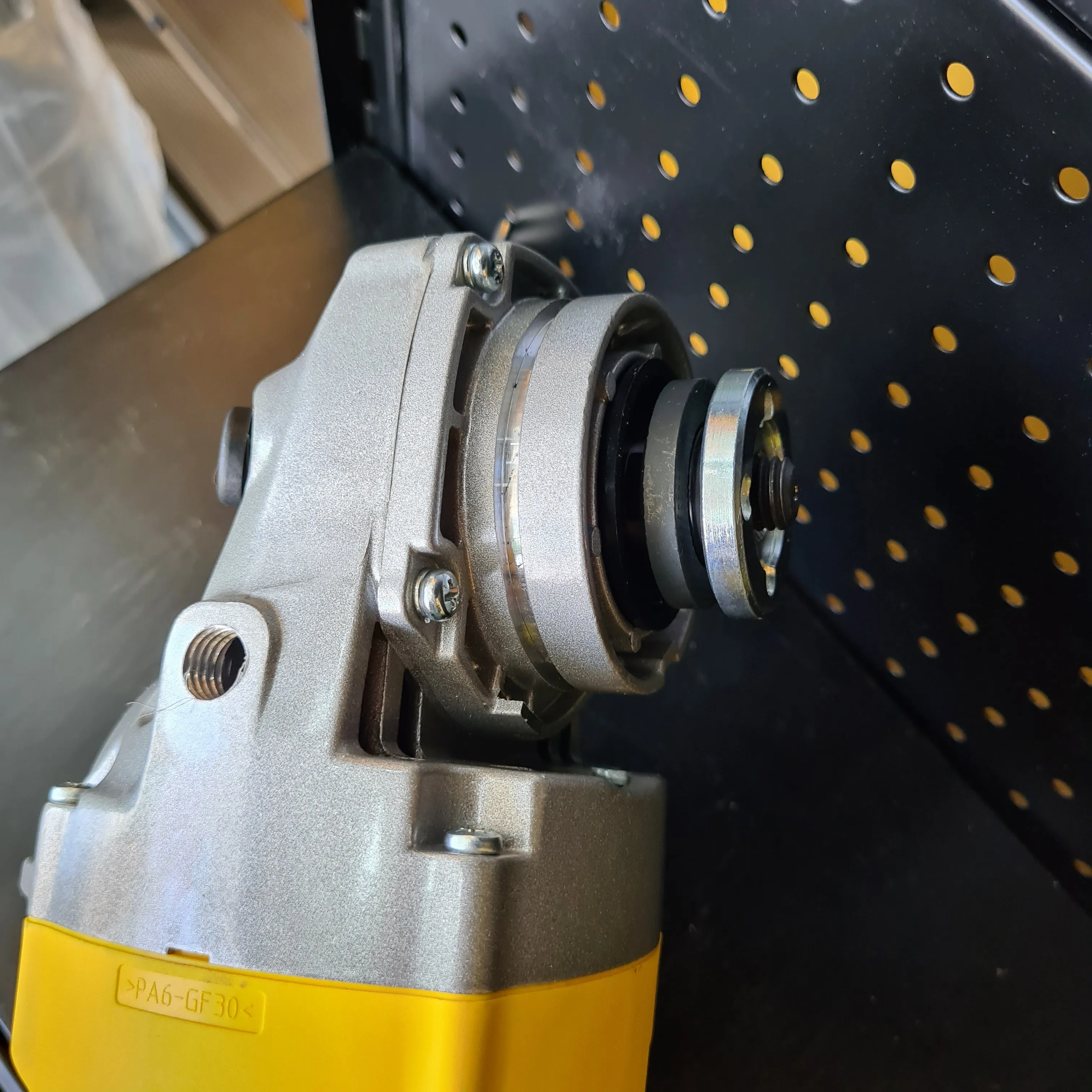 Stanley 7 2200W 180mm Angle Grinder (Disc Grinding Machine) | Model : STGL2218-B1