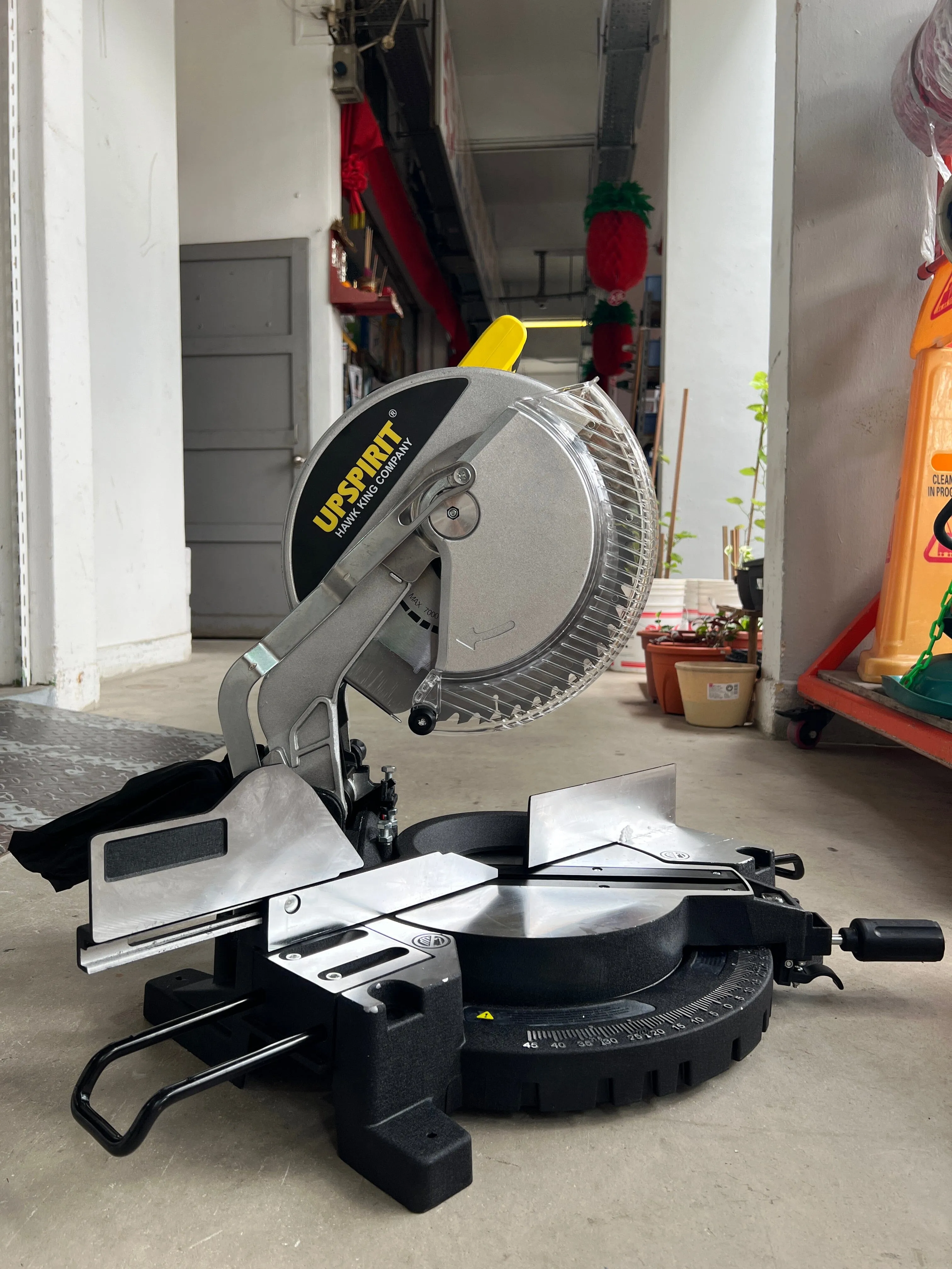 UPSPIRIT 305MM 12 MITRE SAW 230V COME WITH 12X100T ALUM BLADE | MODEL: HK-MS004