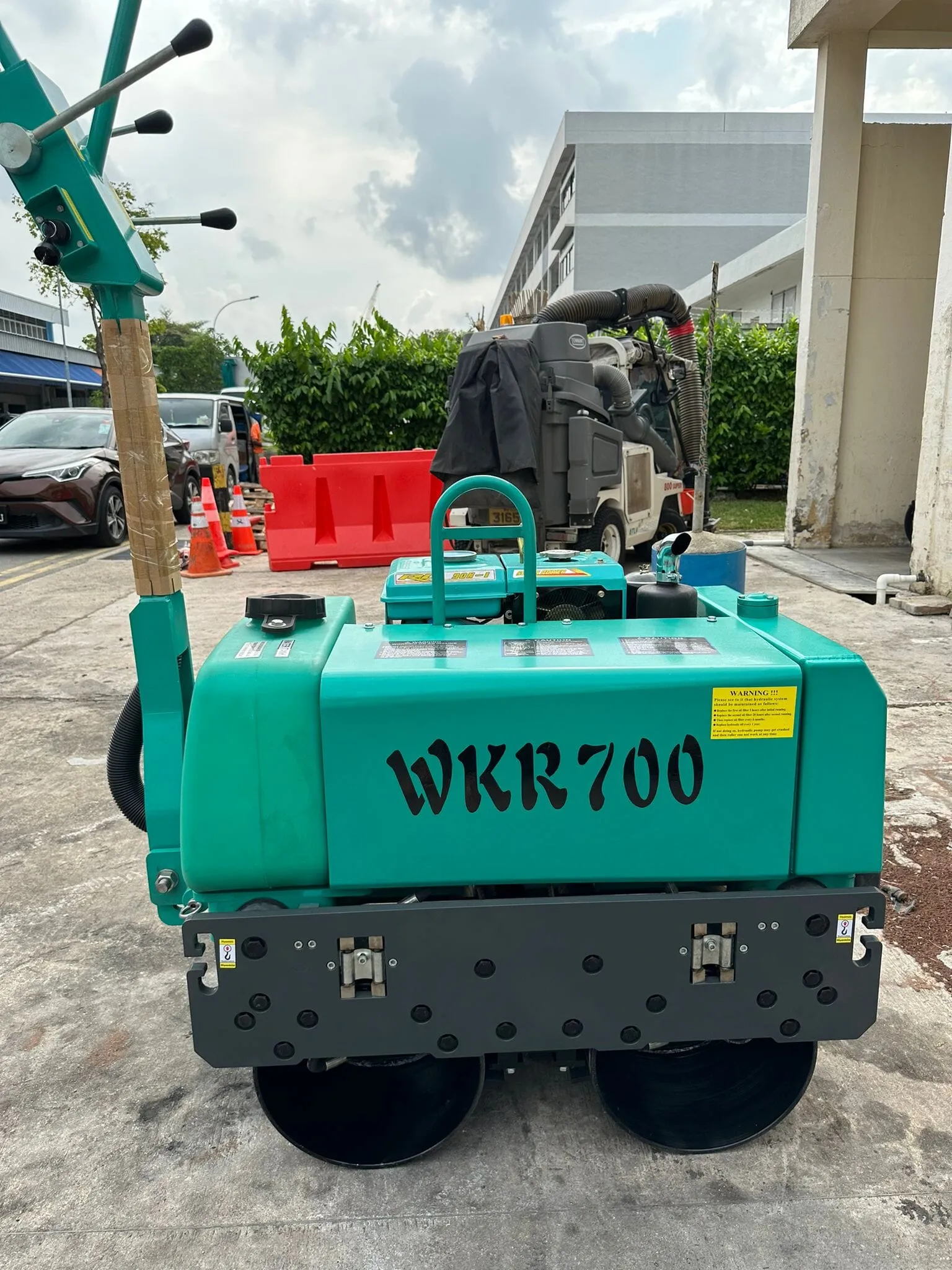 Worker Walk Behind Road Roller Water Cooled Engine RD90N 9HP | Model : WKR700DW
