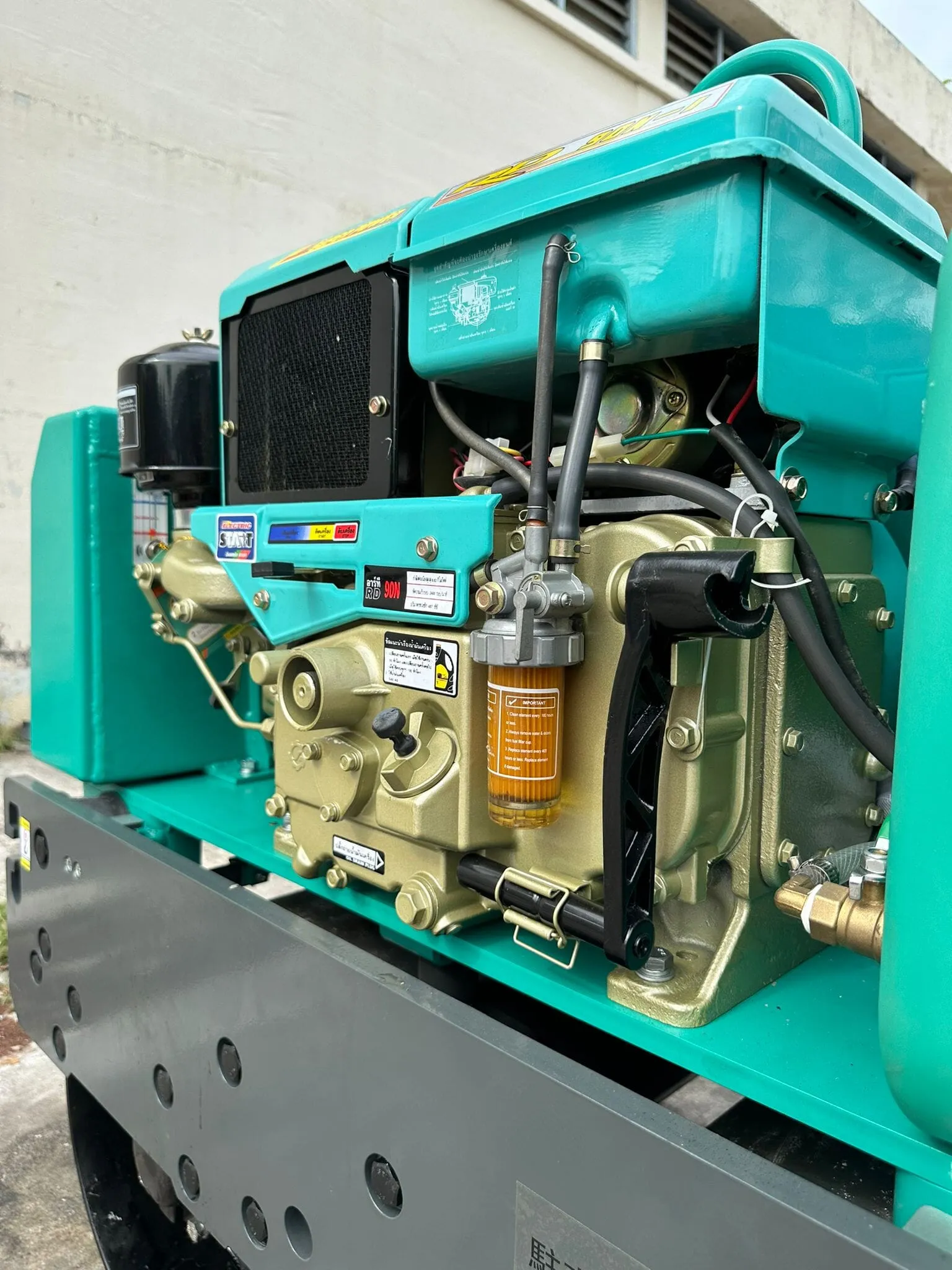 Worker Walk Behind Road Roller Water Cooled Engine RD90N 9HP | Model : WKR700DW