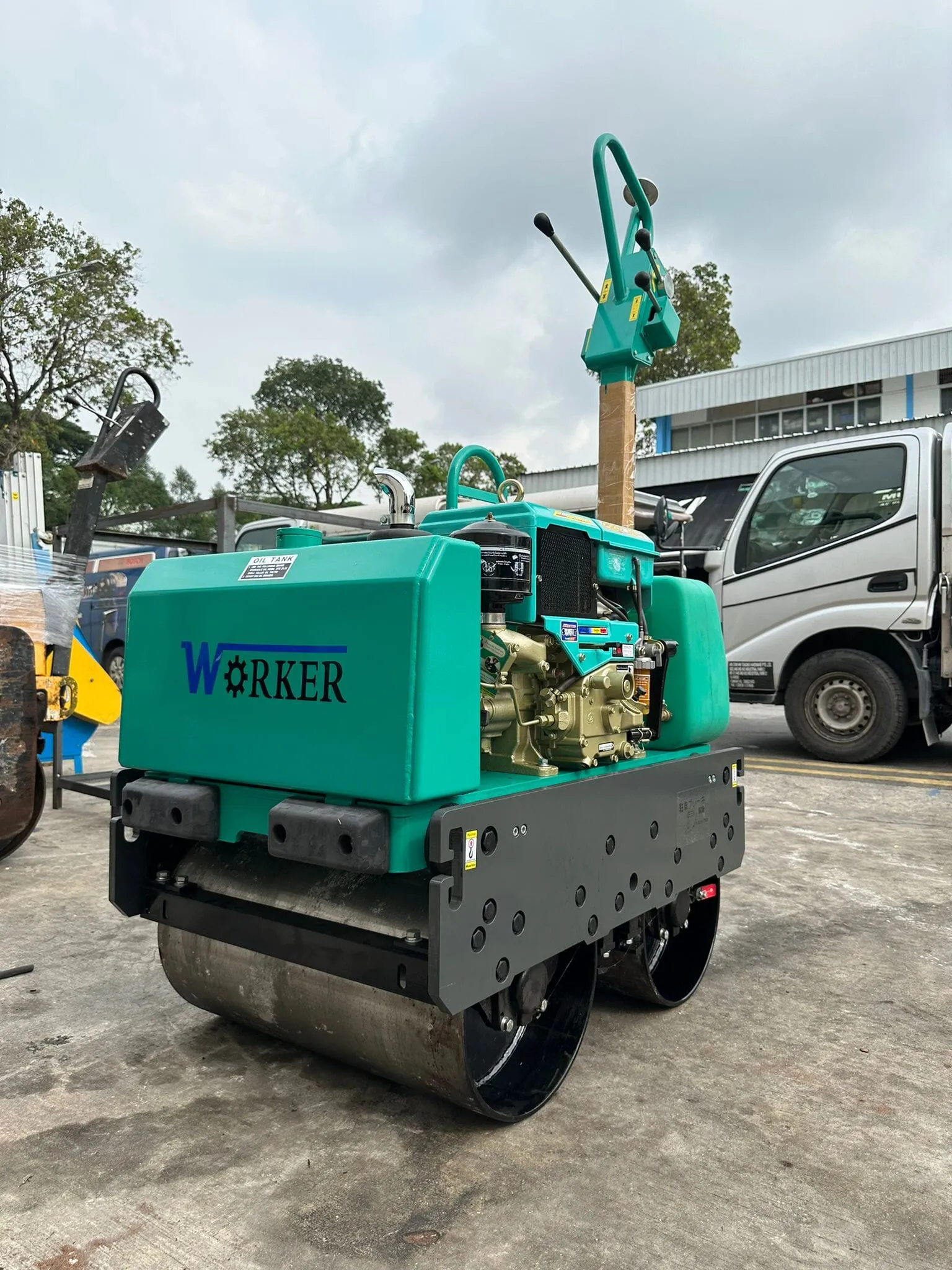 Worker Walk Behind Road Roller Water Cooled Engine RD90N 9HP | Model : WKR700DW