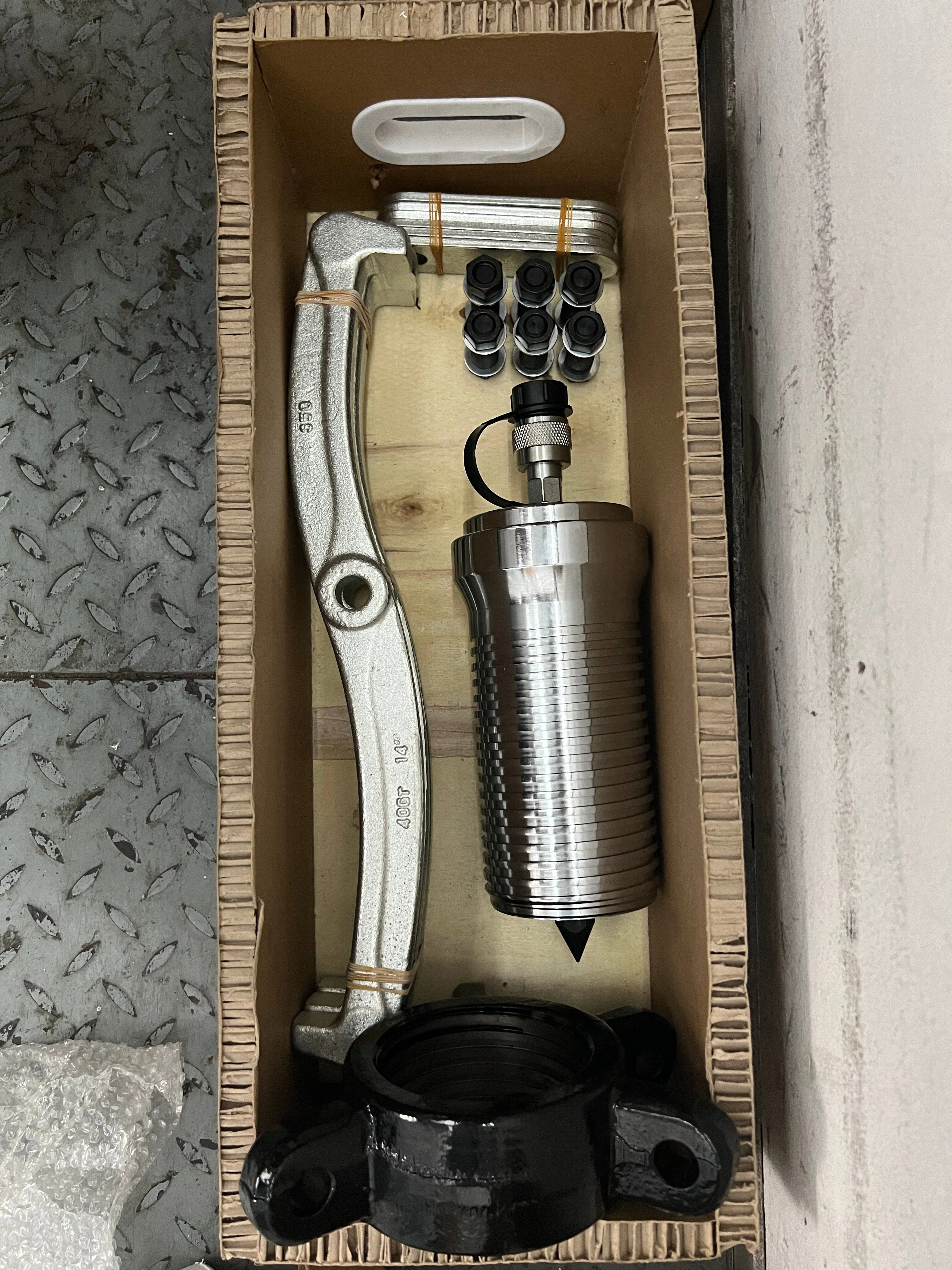 ZUPPER HYDRAULIC PULLER 30T WITHOUT PUMP #EP-30 | MODEL: ZUPPER-EP-30